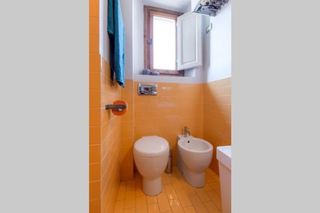 Sunny Top Floor In San Frediano Florenţa Exterior foto