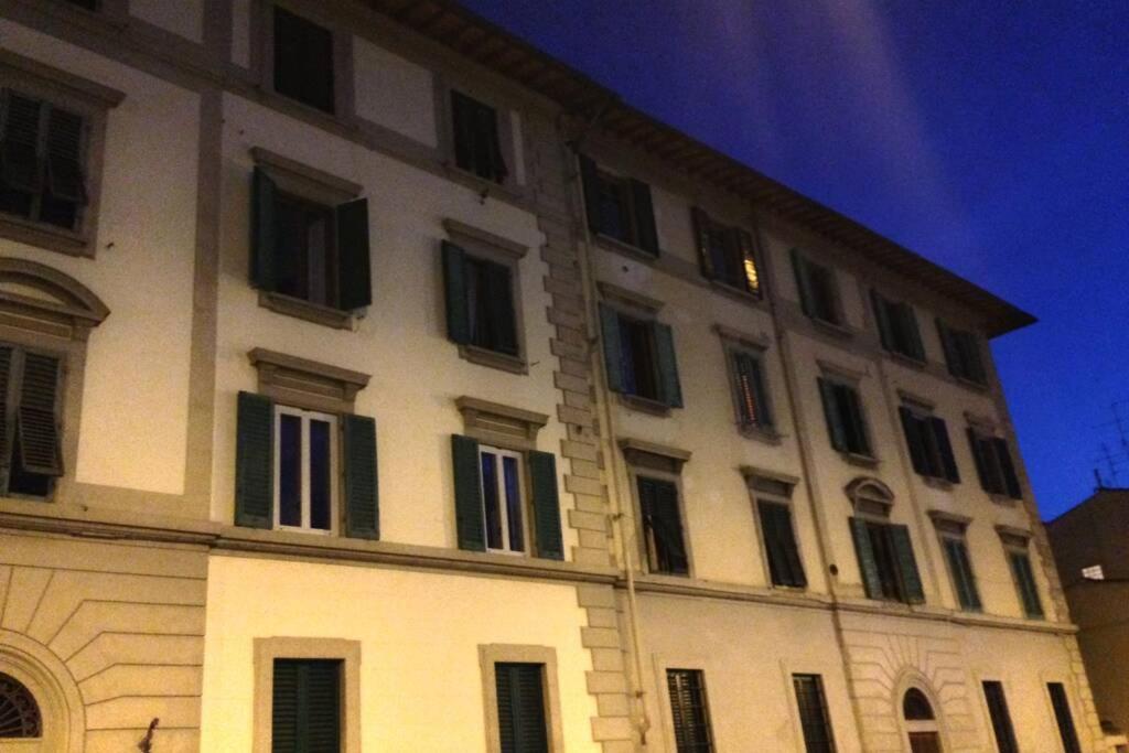 Sunny Top Floor In San Frediano Florenţa Exterior foto
